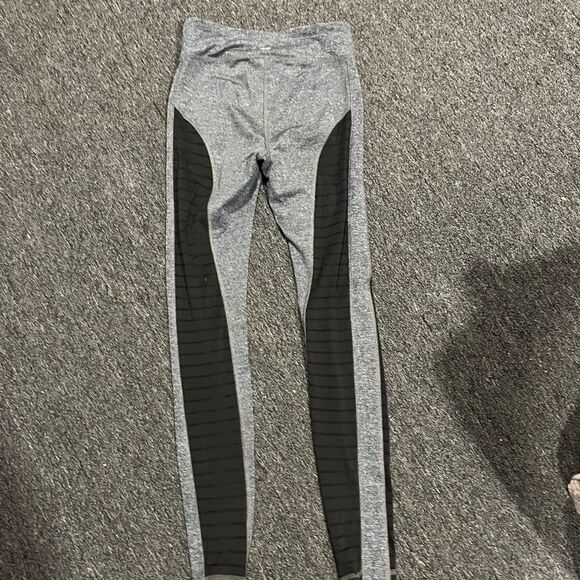 Forever 21 Gray and Black Leggings with Tapered Design - Picture 3 of 3